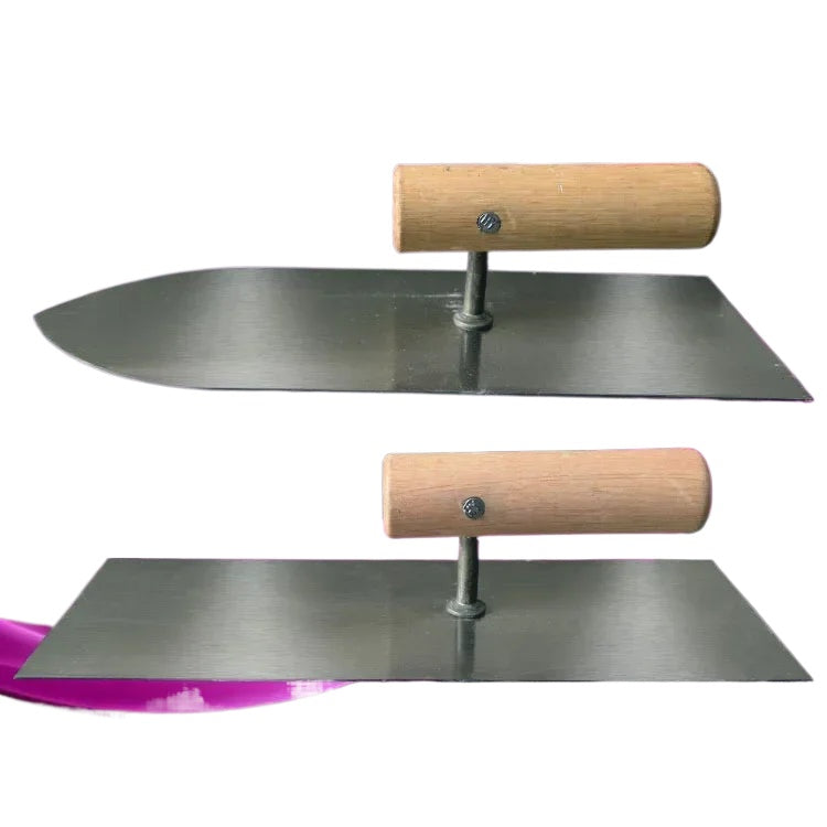 Thickened trowel with wooden handle reinforced
